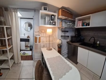 studio meublé grande terrasse