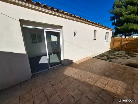maison t2 avec terrasse et jardinet