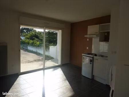 particulier loue grand t1 de 28m2 - le haillan