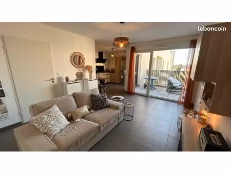 t2 46m² – terrasse 9m² – stationnement sous-sol – résidence 2023 – corbas – les taillis