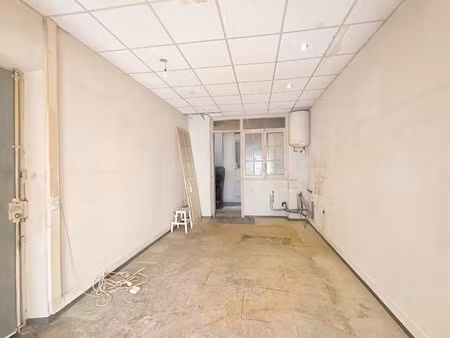 nice - riquier/république - local en rdc - 2 dépendances + 1 cave