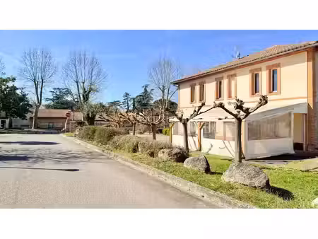vente immeuble 0 pièces 300 m² à villebrumier (82370)  320 000 €