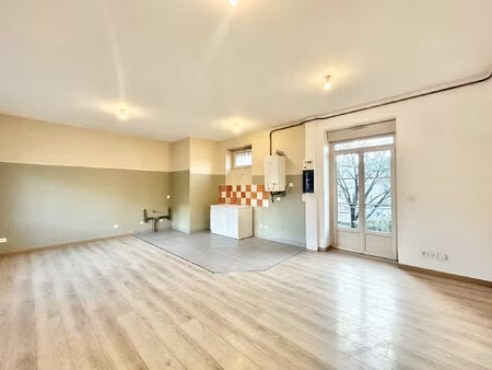 location appartement 3 pièces 95 m² à rive-de-gier (42800)