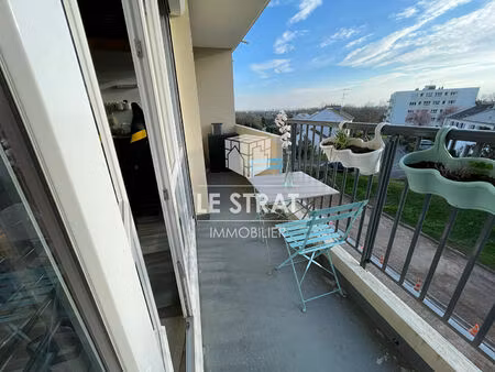 appartement 1 pièce avec coin nuit et balcon