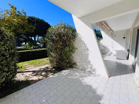 location appartement 2 pièces 33 m² à la grande-motte (34280)