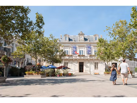 mauguio collège - t2 terrasse et son stationnement