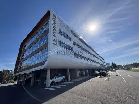 location bureaux 210 m² à 577 m²
