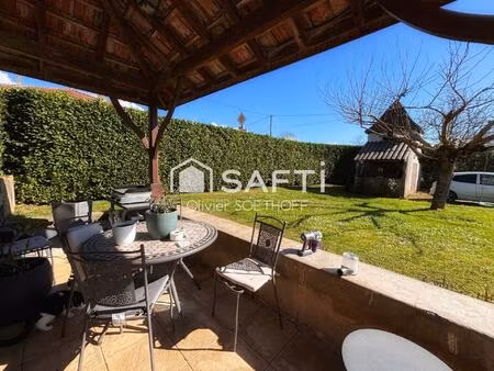 maison de caractère avec jardin et piscine – clairac