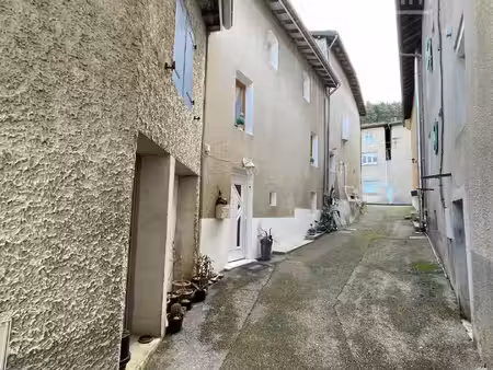 maison de village à moras-en-valloire
