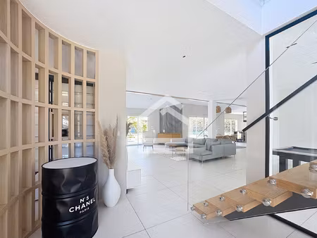 eysines- propriété contemporaine d'exception aux portes de b