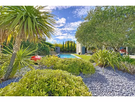 vente maison 6 pièces 188 m² saint-saturnin-lès-avignon (84450)