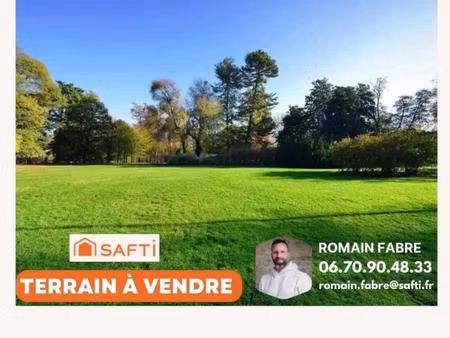 très grand terrain constructible « libre de constructeur »