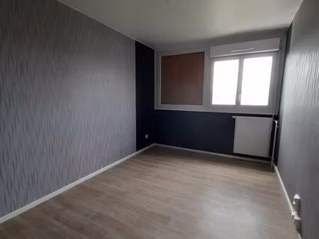 grand appt avec 2 chambres dans collectif rénové