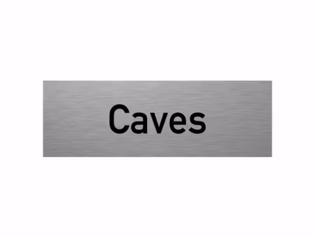 nice gambetta / av cronstadt - a louer tres grande cave en sous sol