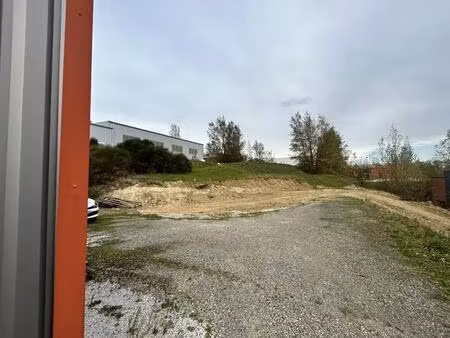 vente commerce 2 640 m²