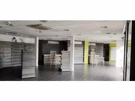 beau local commercial