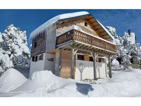 chalet meuble et renove 108m² avec terrasse sud