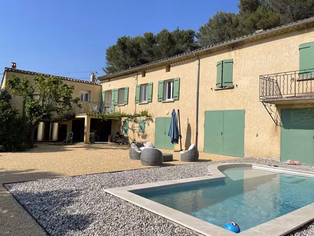 propriété avec chambre d'hôte  gite et piscine dans environnement préservé sur 10 hectares