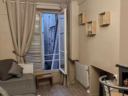 location meublée appartement 1 pièce 15 m² à versailles (78000)  750 €