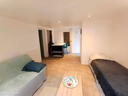 t2 meublée mouleydier moyenne durée ok