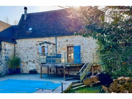 ravissante maison quercynoise avec piscine  proche figeac (lot) ouest