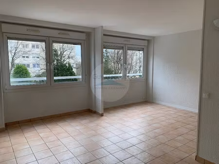 location appartement 2 pièces 45.06 m² à caluire-et-cuire (69300)  809 €