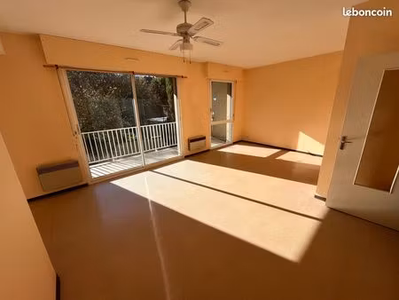 t3 balcon ensoleillé +parking