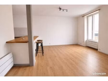 t2 bis centre ville de vierzon