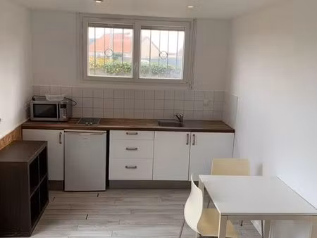 t2 meublé 38 m2 avec terrasse- 5 minutes de blois