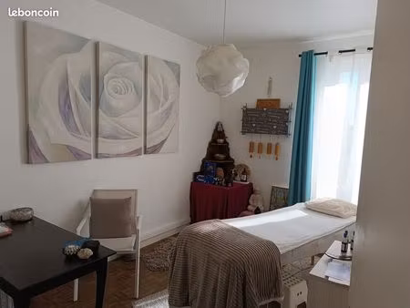 cabinet médical avec salle d’attende et wc indépendants à louer  50 m2  plein pied  quarti