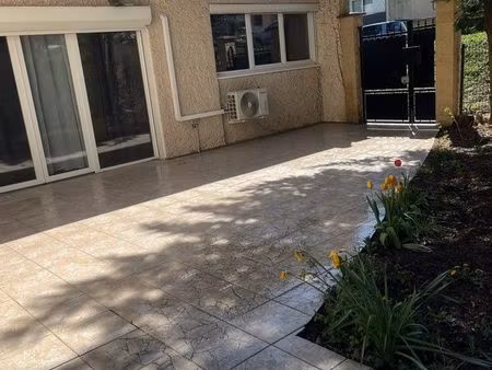 maison mitoyenne 5p à louer epinay sous senart