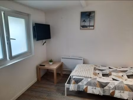 studio entièrement meublé/équipé disponible 01/04/2026