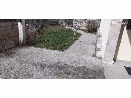 a cluses loue tres jolie t2- 48 m2