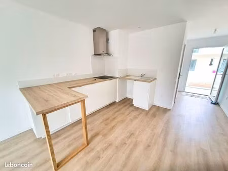 studio 1 pièce 30 m²