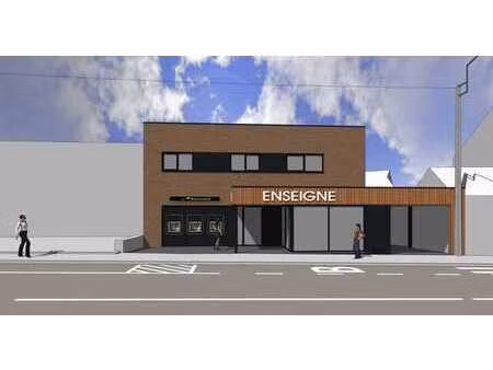 surface commerciale de +/- 151 m²