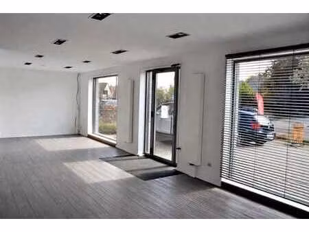 location - local commercial stevoort - 950 €/mois