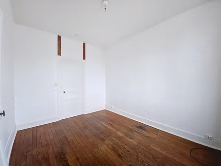 appartement peronnas - 2 pièce(s) - 37 m2