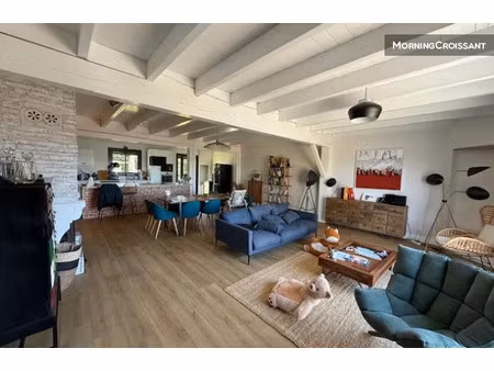 location meublée maison 6 pièces 184 m² à gragnague (31380)  2 100 €