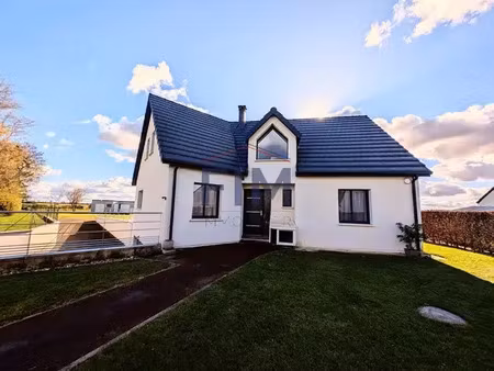 vente maison à hornoy-le-bourg (80640) : à vendre / 136m² hornoy-le-bourg