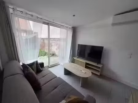 location meublée maison 2 pièces 40 m² à boves (80440)  745 €