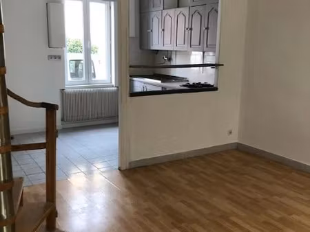 location maison 4 pièces 60 m² à oullins (69600)  1 200 €