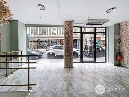 location locaux professionnels 74 m² à paris 16ème (75016)  3 050 €