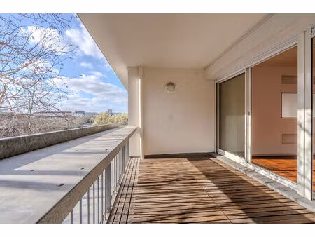 bordeaux chartrons - appartement t3 de 68m² avec 2 terrasses  cave et parking