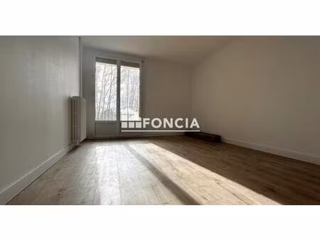 magnifique studio entierement renove. residence le carlit