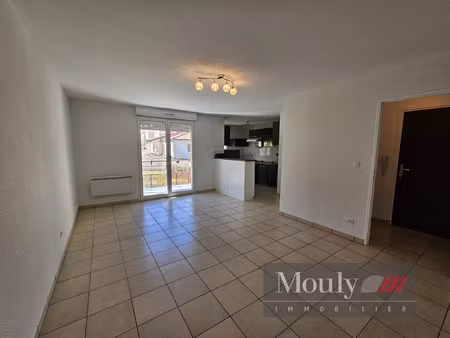 t3 residence securisee pradines avec terrasse et parkings  s