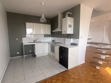 à louer à nancy : grand appartement avec novadimm