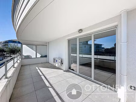 appartement puget sur argens 2 pièces 42.90 m2 avec grande terrasse et garage en sous-sol