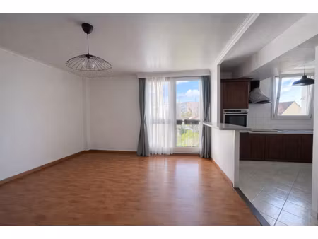 appartement saint denis 2 pièce(s) 51.24 m2 + parking + cellier