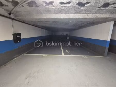 parking de 20 m² à paris-16e-arrondissement
