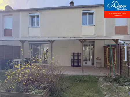à vendre  compromis entre maison et appartement proche des g